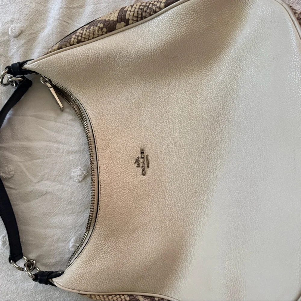 Coach Cream and Tan Hobo Bag - Picture 2 of 6